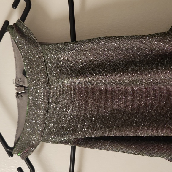 Windsor Metallic Holographic Dress size XS - Picture 5 of 9